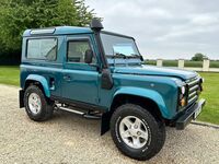 LAND ROVER DEFENDER 90